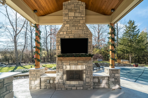 Outdoor Living Overhang