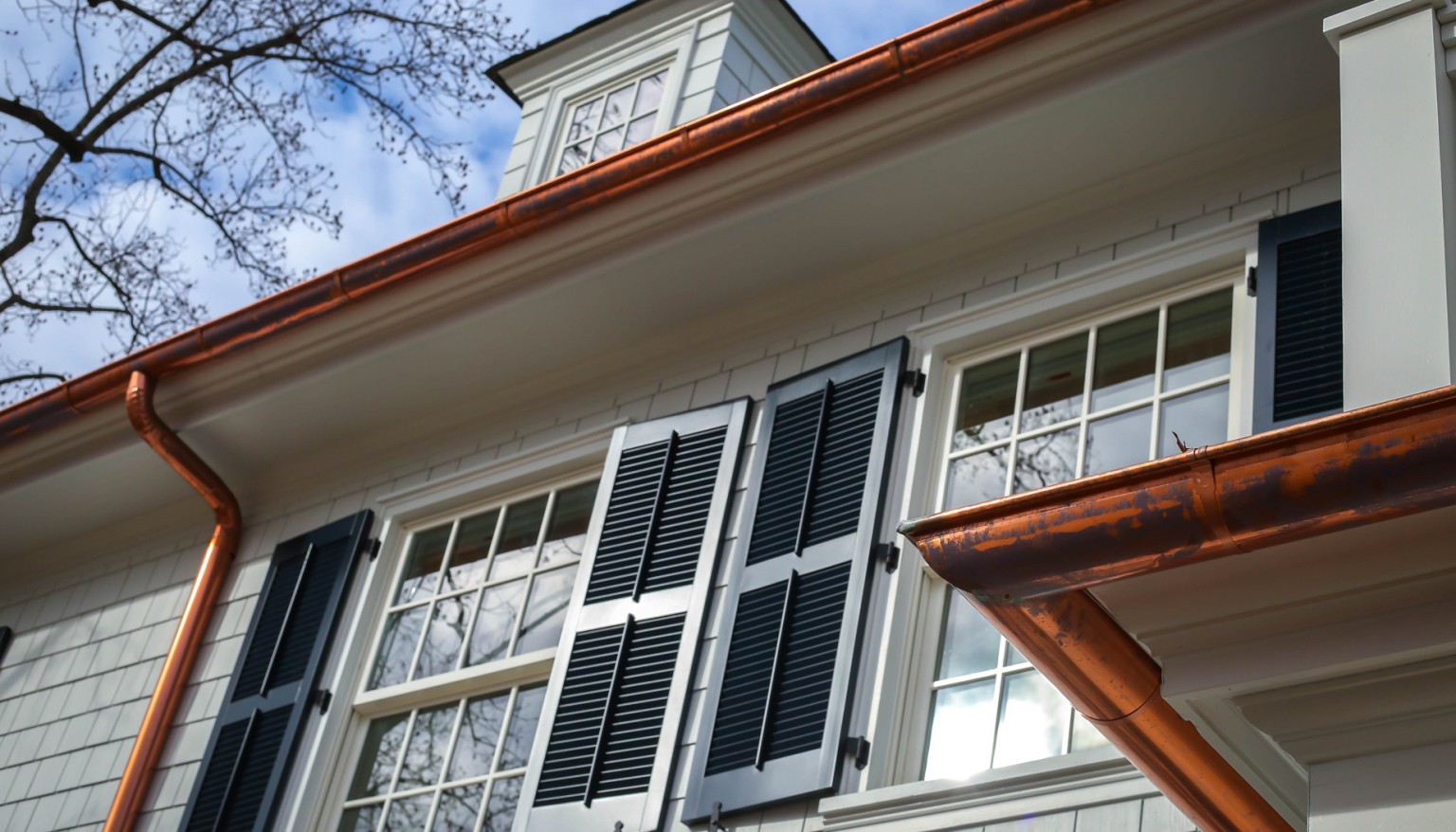 Gutters in St. Louis Lakeside Renovation & Design